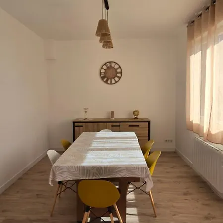 Cozyhouse 2 Chambre, 6 Personnes Avec Jardin Tatil Evi *